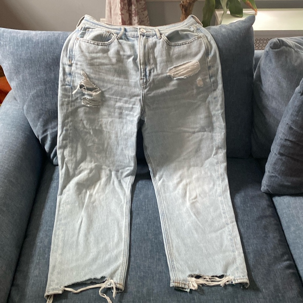 Women’s American Eagle jeans